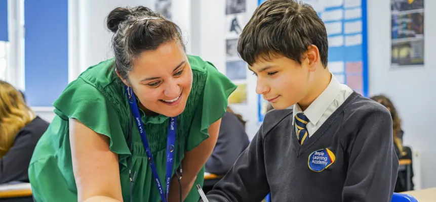 Temple Learning Academy - Teacher with pupils - 2023 (3)